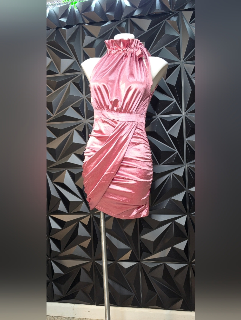 Gathered bodycon Dress in Pink